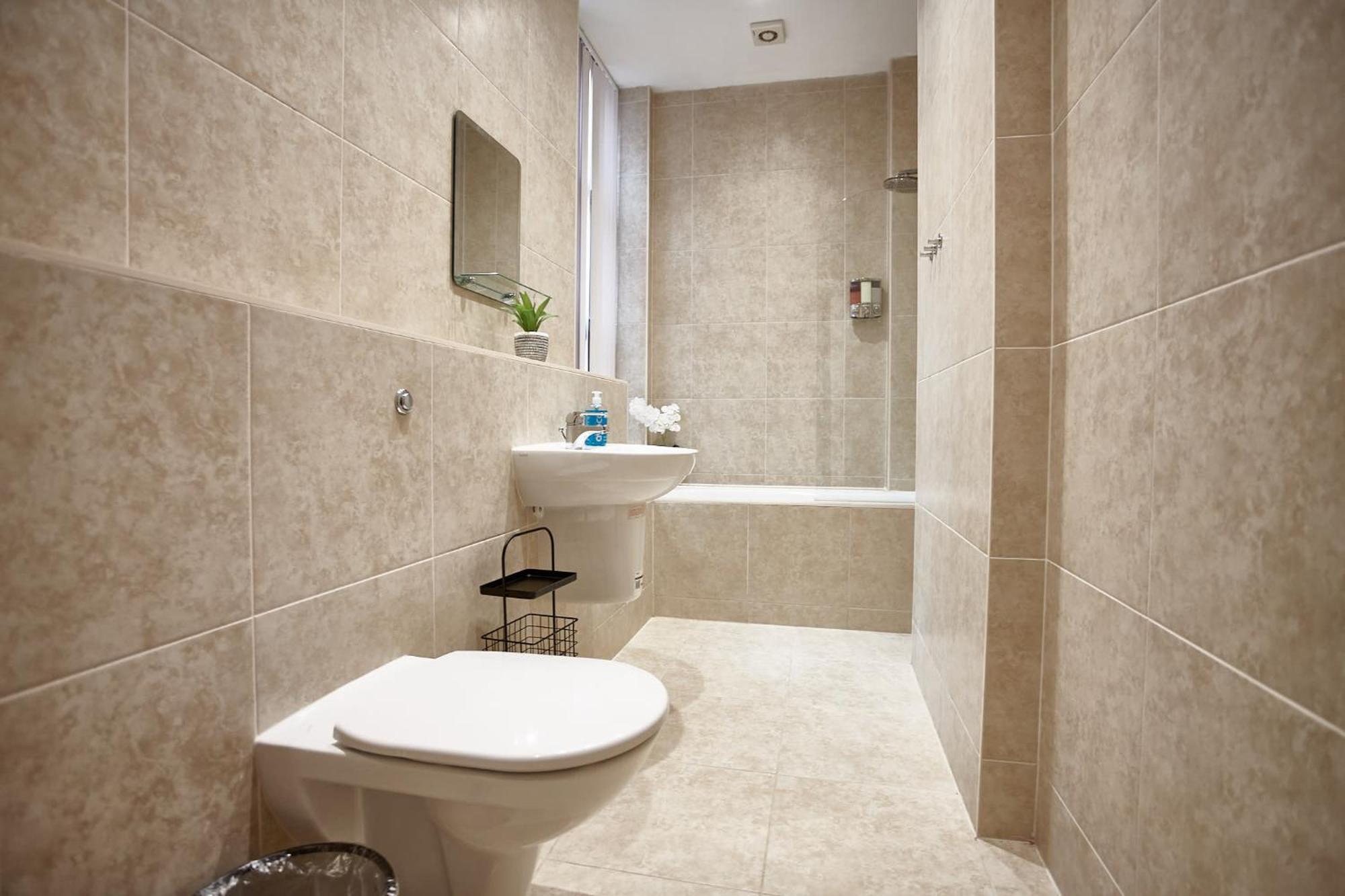 The Jade Suite Manchester Buitenkant foto